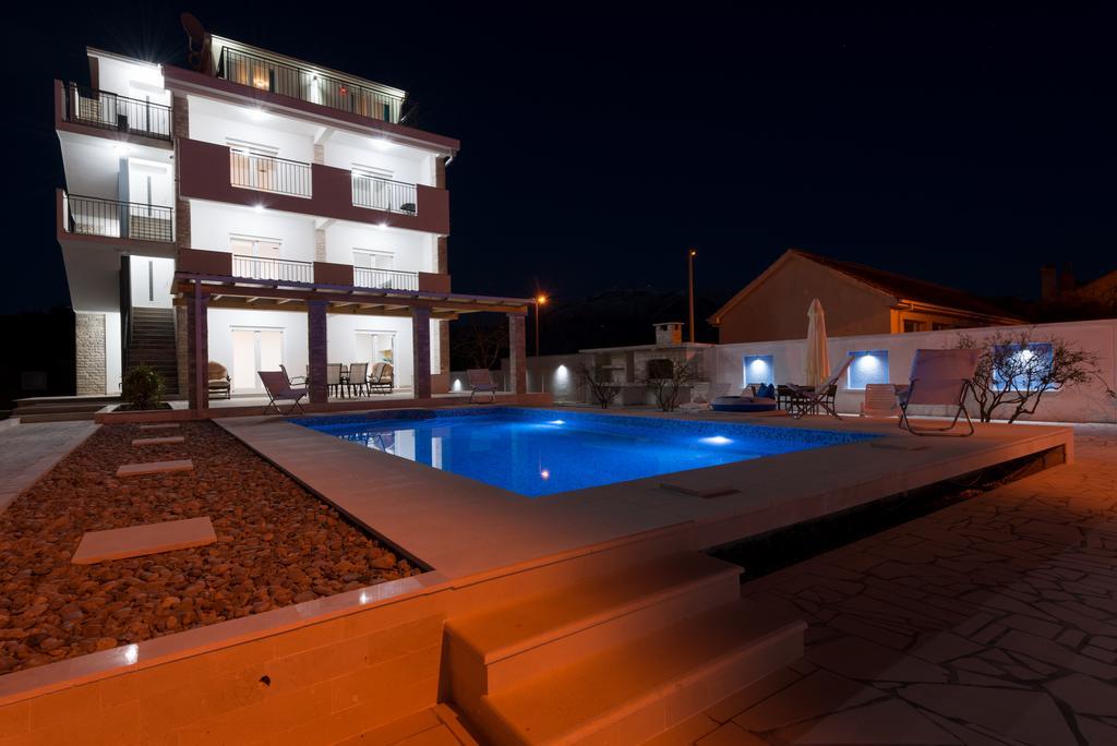 Villa Sandy Apartments ติวัต ภายนอก รูปภาพ
